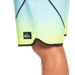 Quiksilver Surfsilk New Wave 20 Boardshorts Men, jaune -Natation Homme Soldes quiksilver surfsilk new wave 20 boardshorts men safety yellow 3